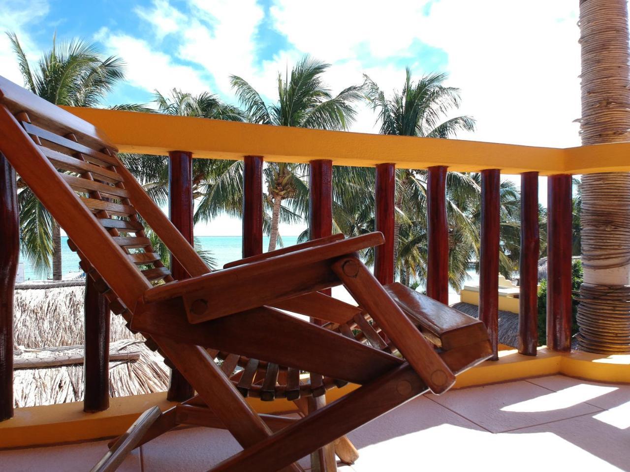 Seaside Cabanas Hotel Caye Corker Buitenkant foto