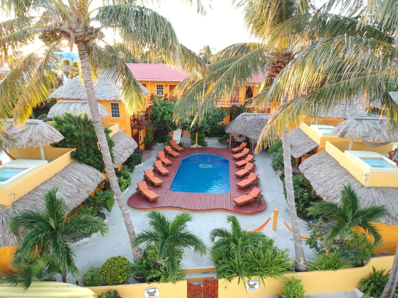 Seaside Cabanas Hotel Caye Corker Buitenkant foto