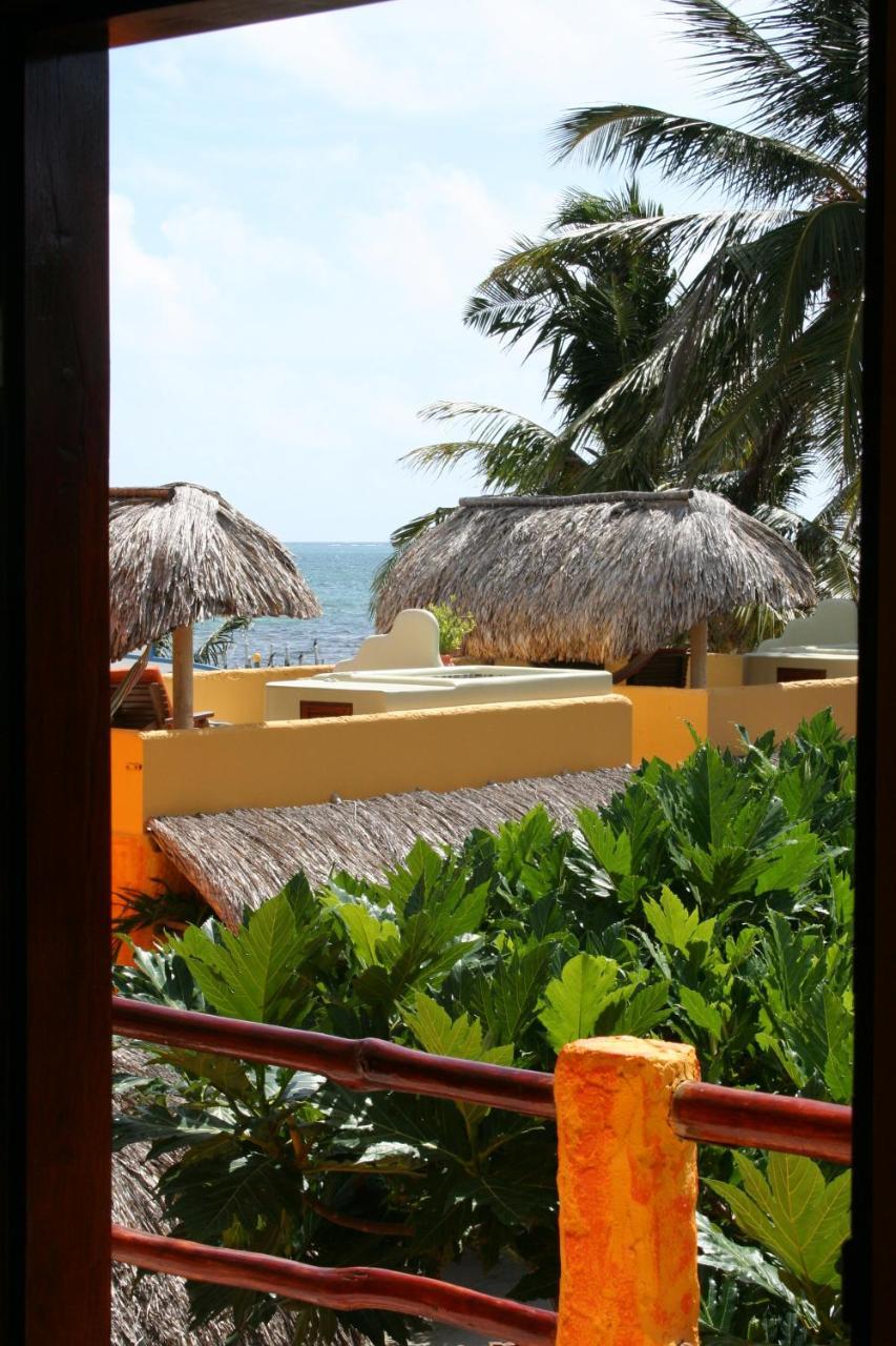 Seaside Cabanas Hotel Caye Corker Buitenkant foto