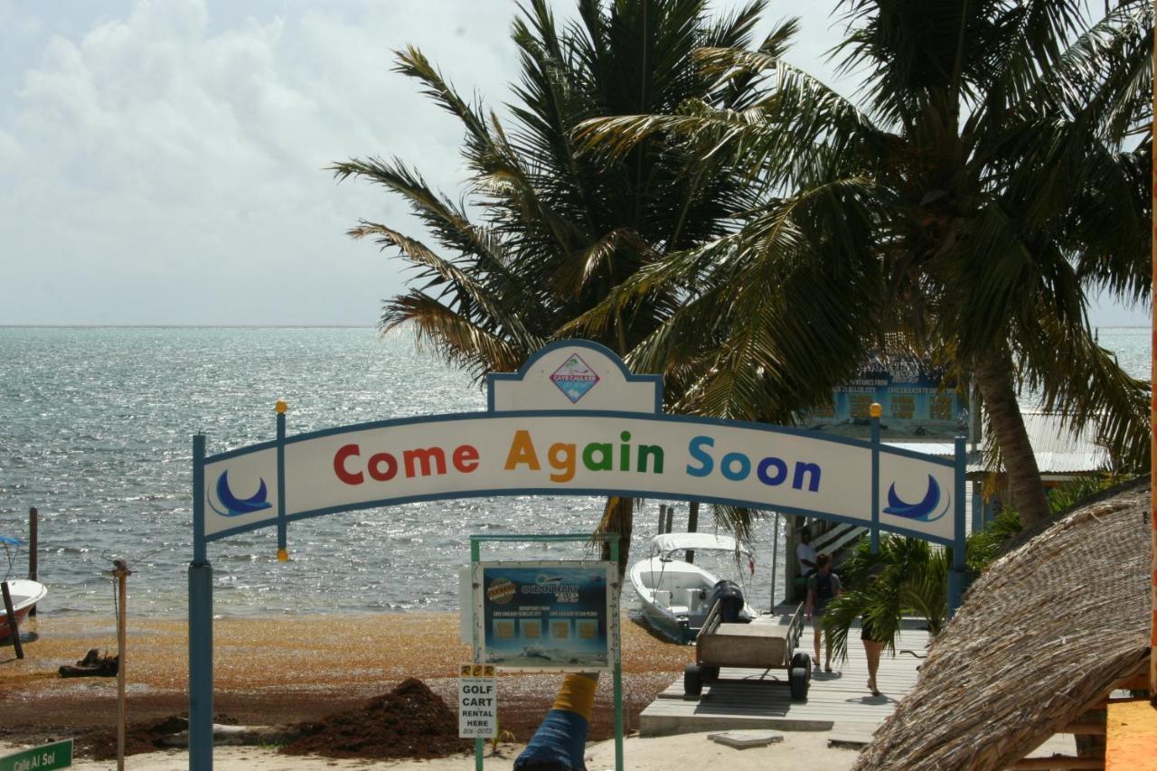 Seaside Cabanas Hotel Caye Corker Buitenkant foto